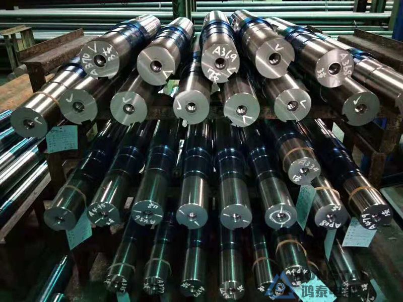 YE3-112M-6电机轴伸打螺纹孔定制